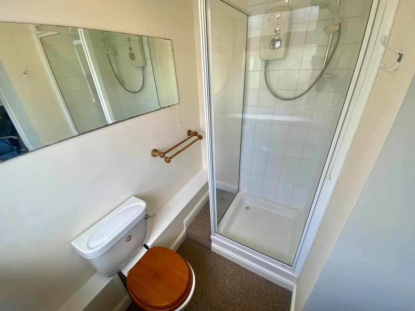 1-room-flat-of-31m2-in-swansea-6a17e1ddbda5d