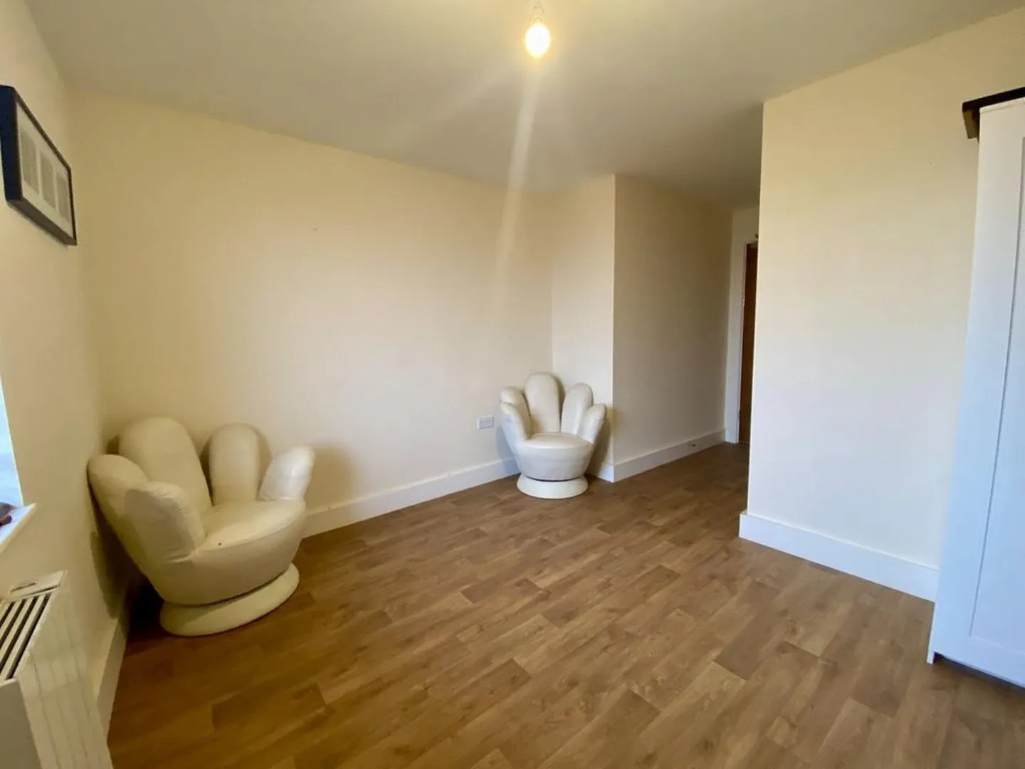 2-rooms-house-of-54m2-in-cardiff-6a17e505680af