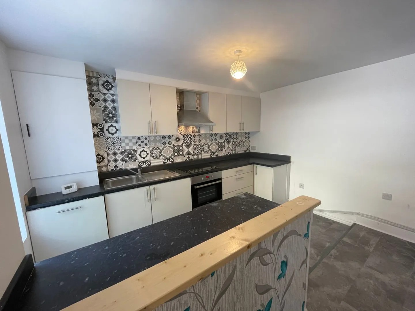 2-rooms-house-of-44m2-in-swansea-6a17e68db0b94