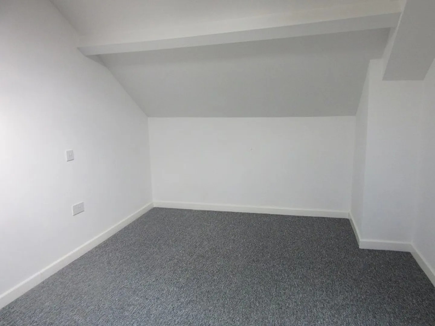 2-rooms-house-of-37m2-in-swansea-6a17e36470d4f